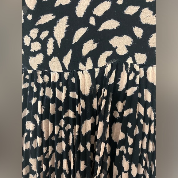 Whistles Brushed Cheetah Pleated Dress - Picture 5 of 6